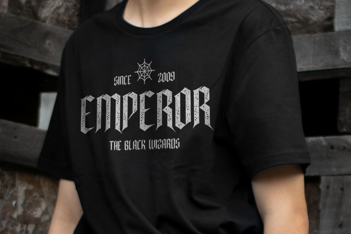 LAMPHOR BLACK LETTER FONT 4