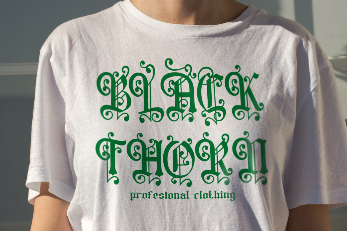 CLOVER MOLY ST PATRICKS FONT 4